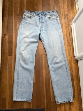 Vintage Levi’s 1996 90s 501’s Jeans USA Made Light Wash Soft Faded Fab Patina! 🔥